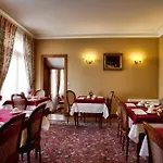 Hotel Belle Epoque